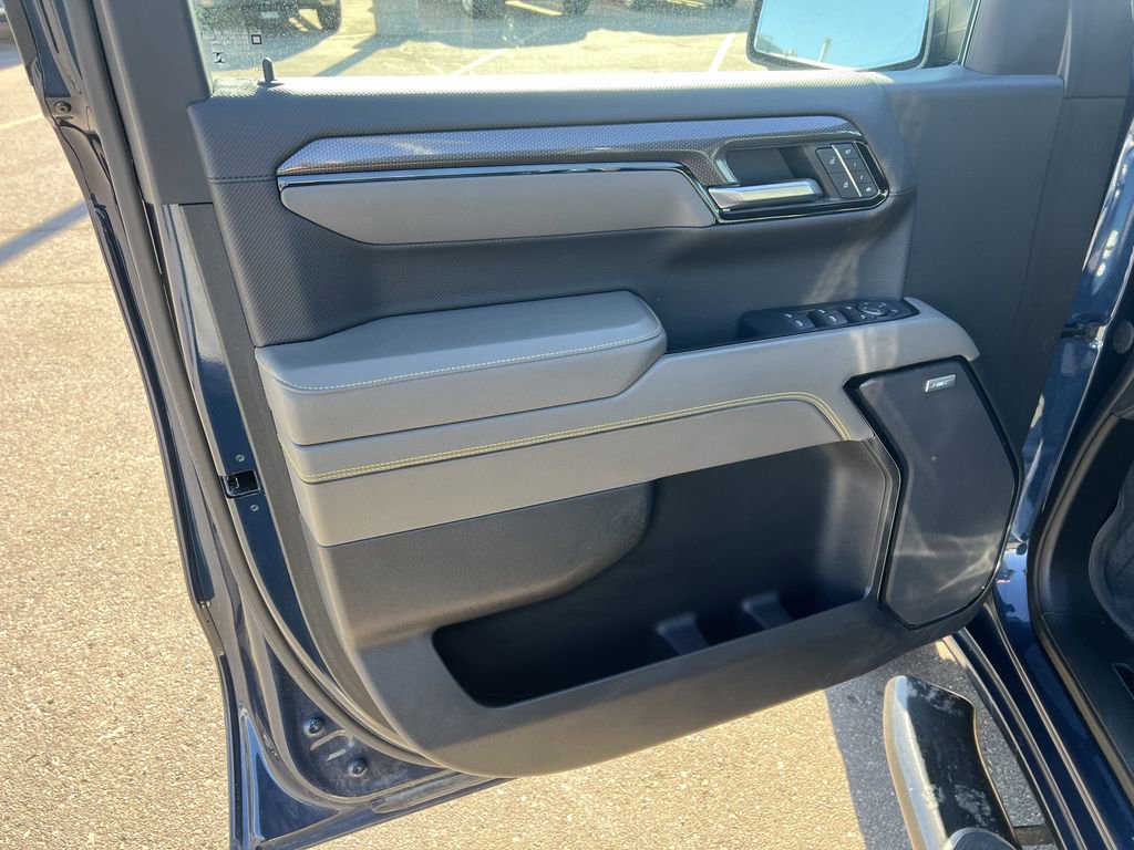 Used 2023 Chevrolet Silverado 1500 ZR2 AWD/4WD image 16