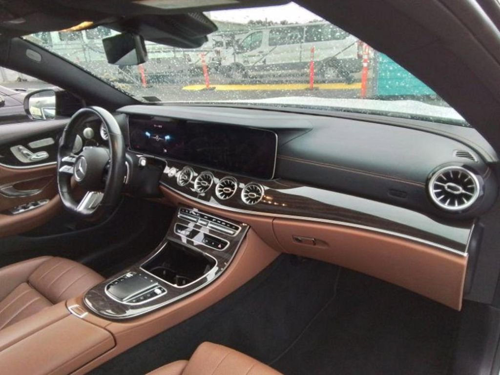 Used 2022 Mercedes-Benz E 450 4MATIC Coupe image 10