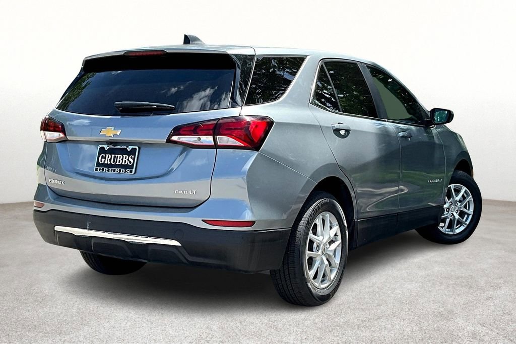 Used 2023 Chevrolet Equinox LT w/ Driver Convenience Package AWD/4WD image 2