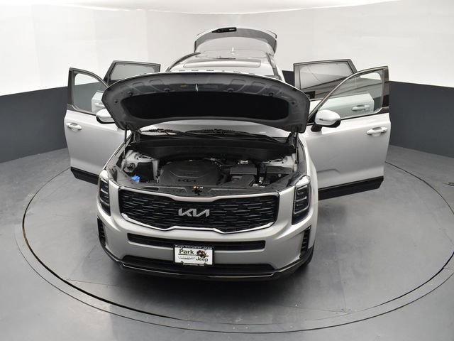 Used 2022 Kia Telluride EX w/ EX Premium Package AWD/4WD image 26