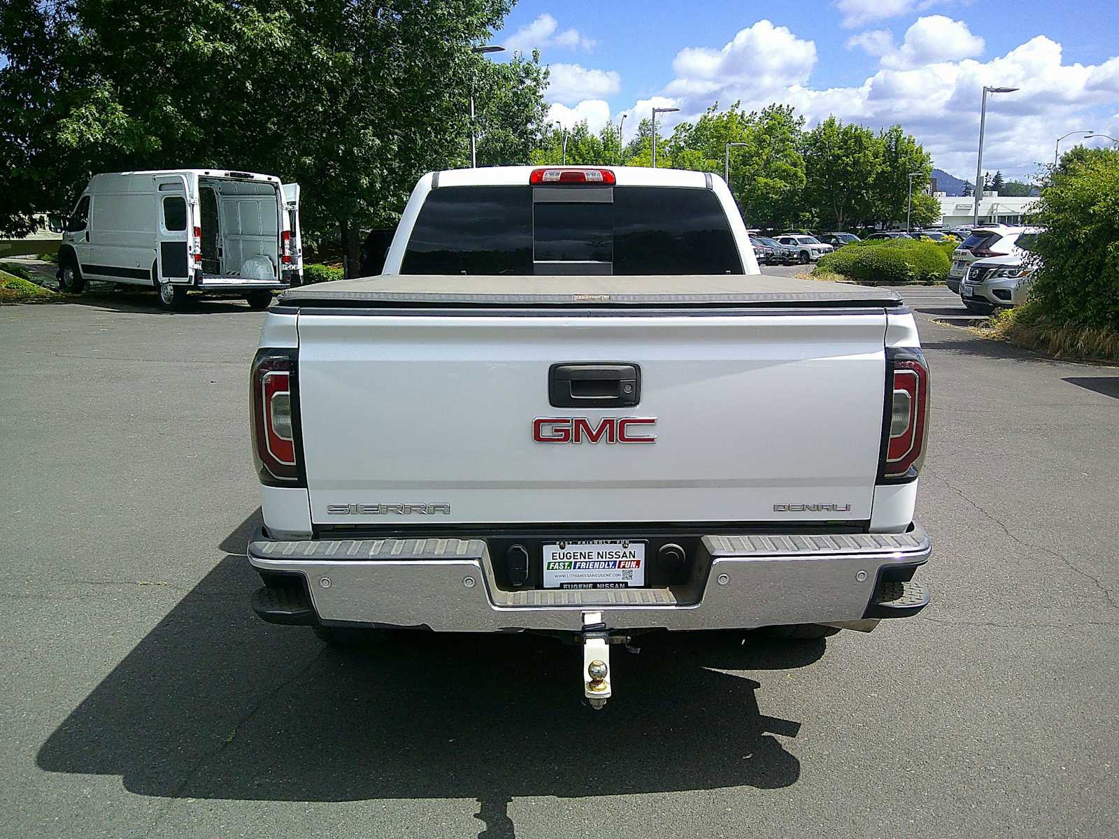Used 2017 GMC Sierra 1500 Denali w/ Denali Ultimate Package AWD/4WD image 4