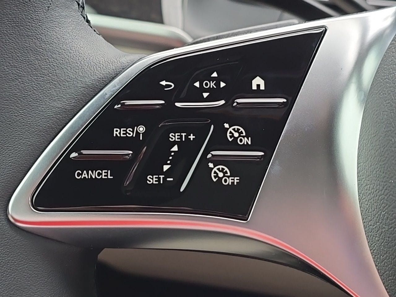 New 2026 Mercedes-Benz GLC 300 4MATIC image 22
