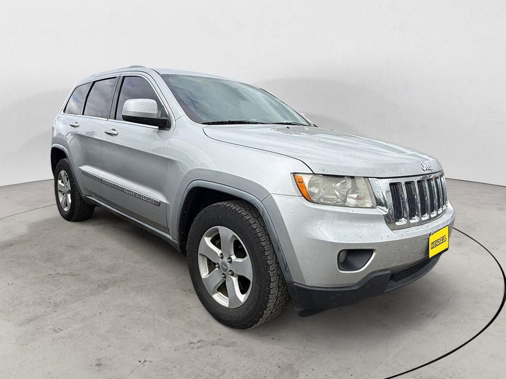 Used 2012 Jeep Grand Cherokee Laredo AWD/4WD image 4