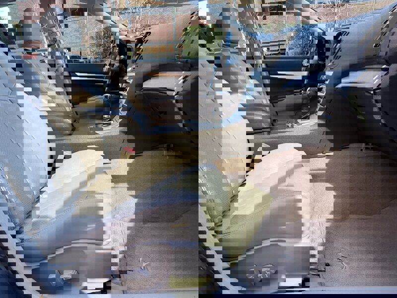 Used 2009 INFINITI G37 Journey w/ Premium Pkg image 17