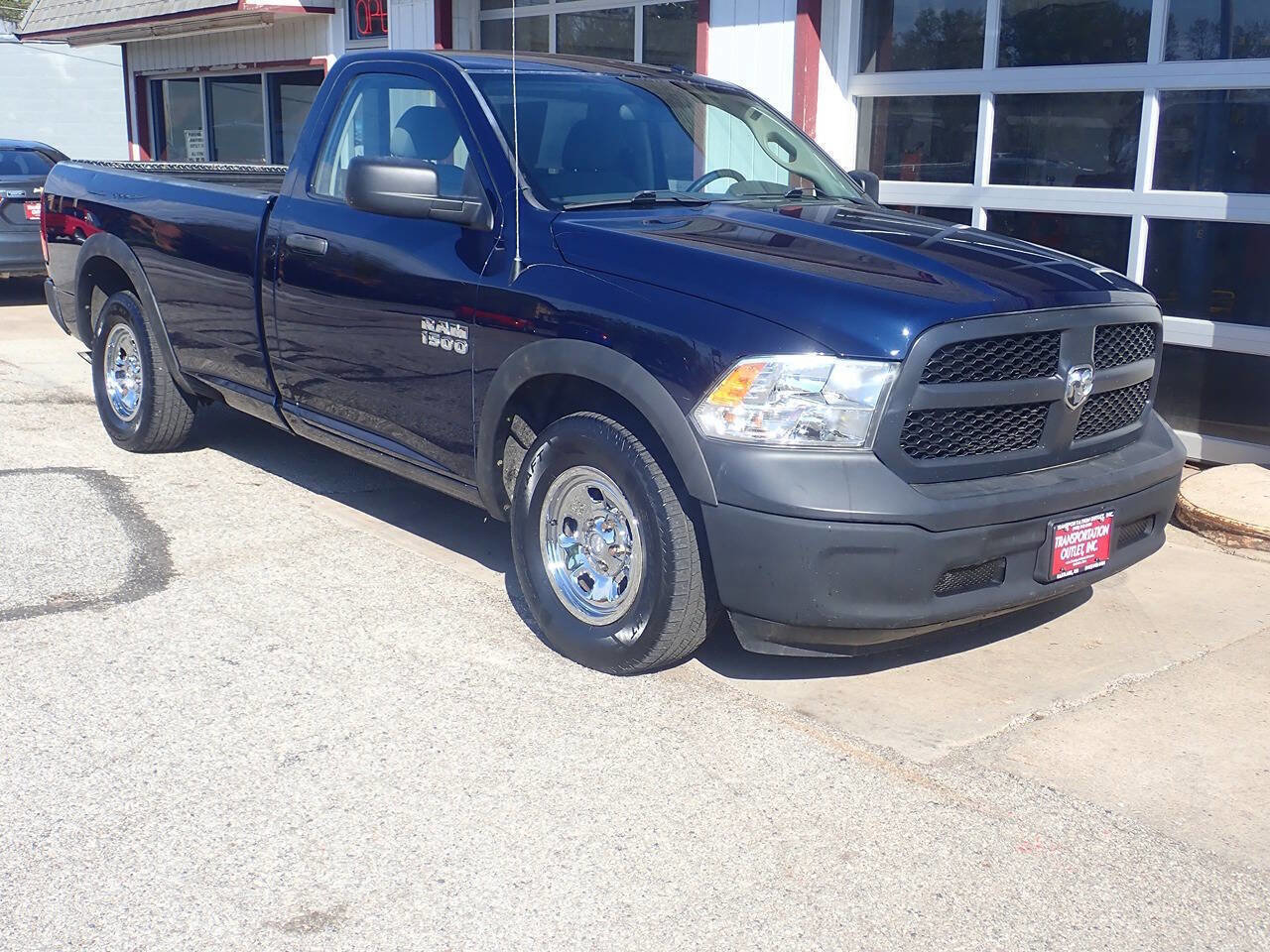 Used 2017 RAM 1500 ST RWD image 16