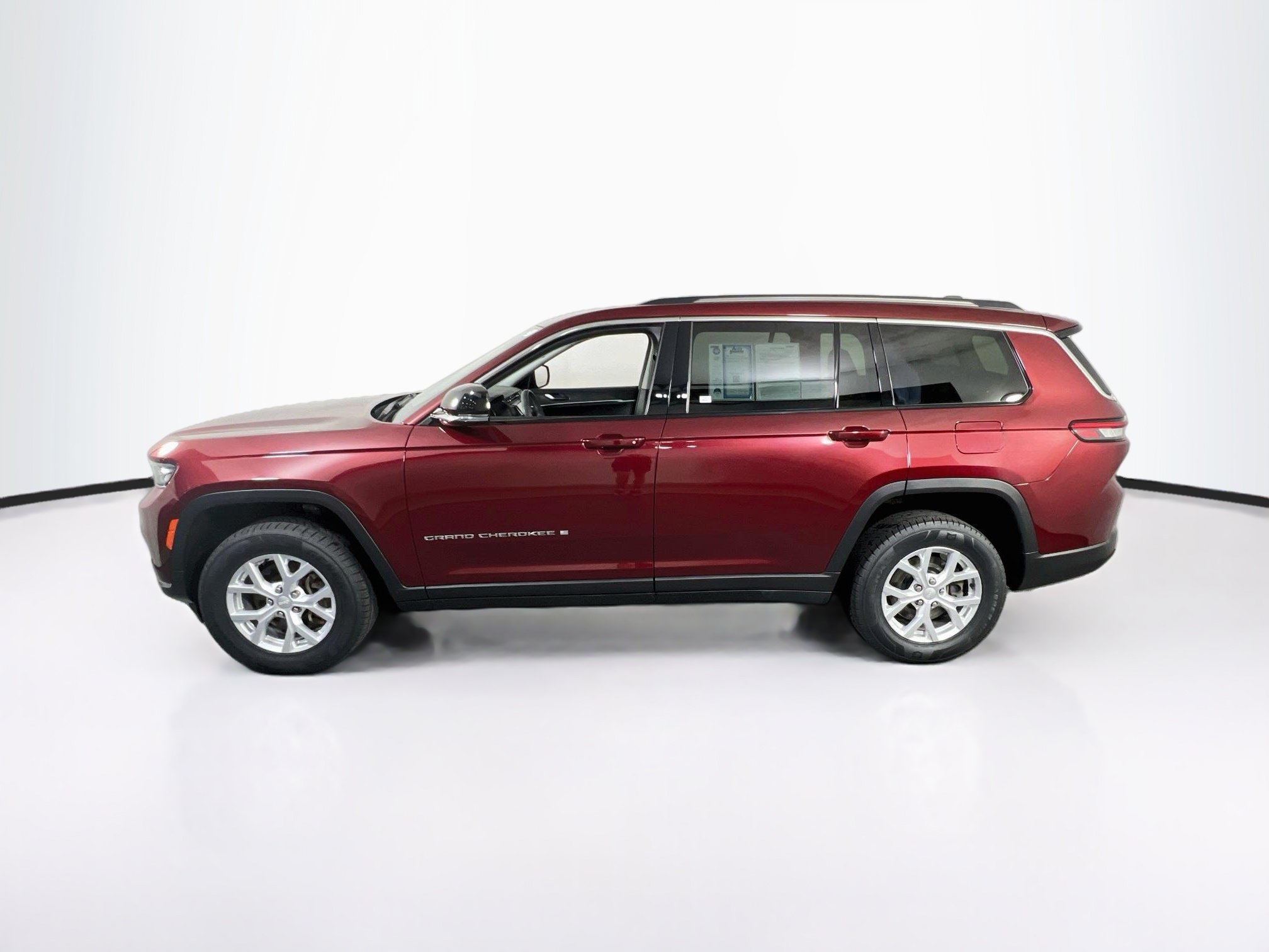 Used 2023 Jeep Grand Cherokee L Limited AWD/4WD image 8