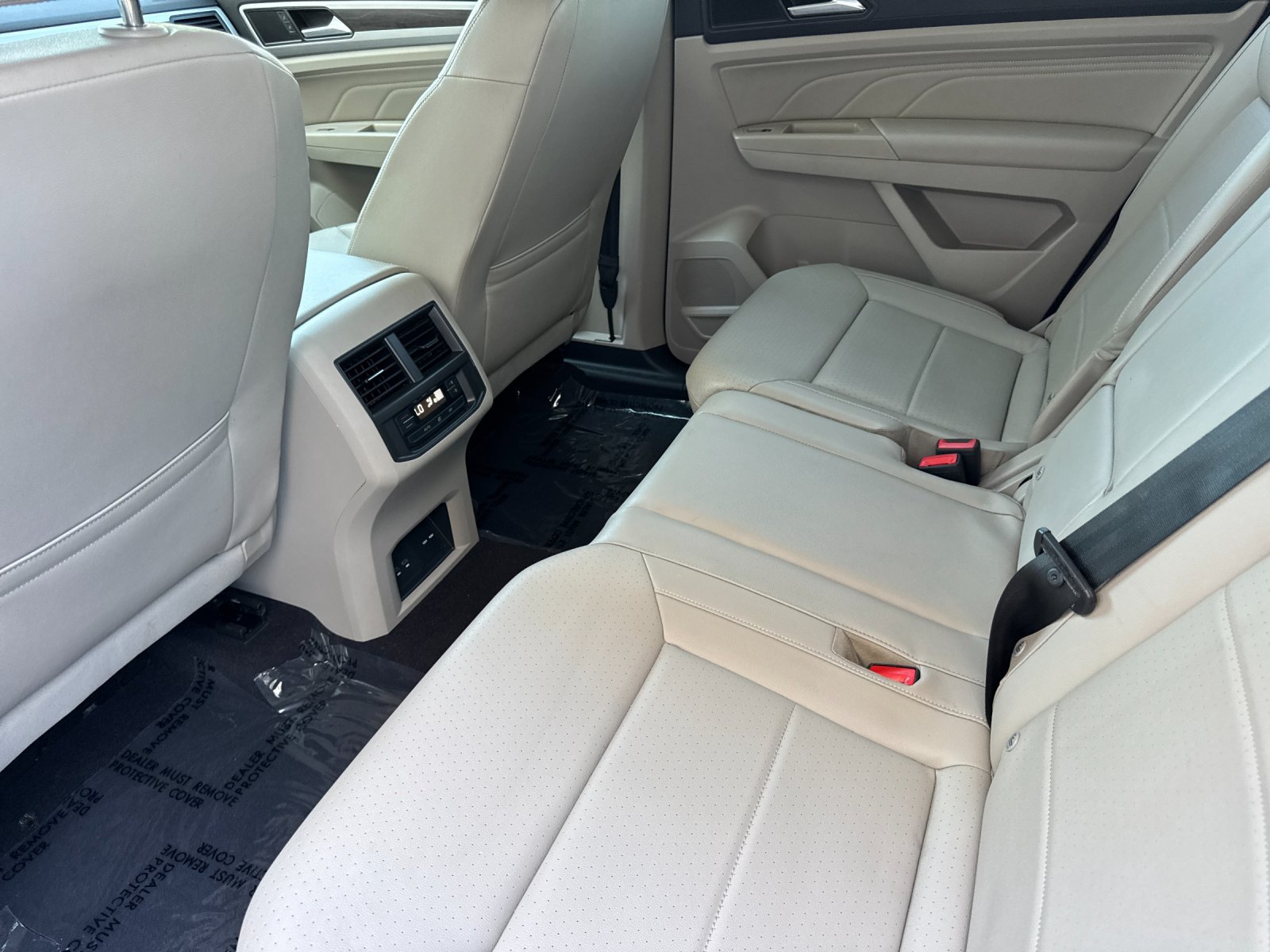 Used 2021 Volkswagen Atlas SE w/ Panoramic Sunroof Package FWD image 14