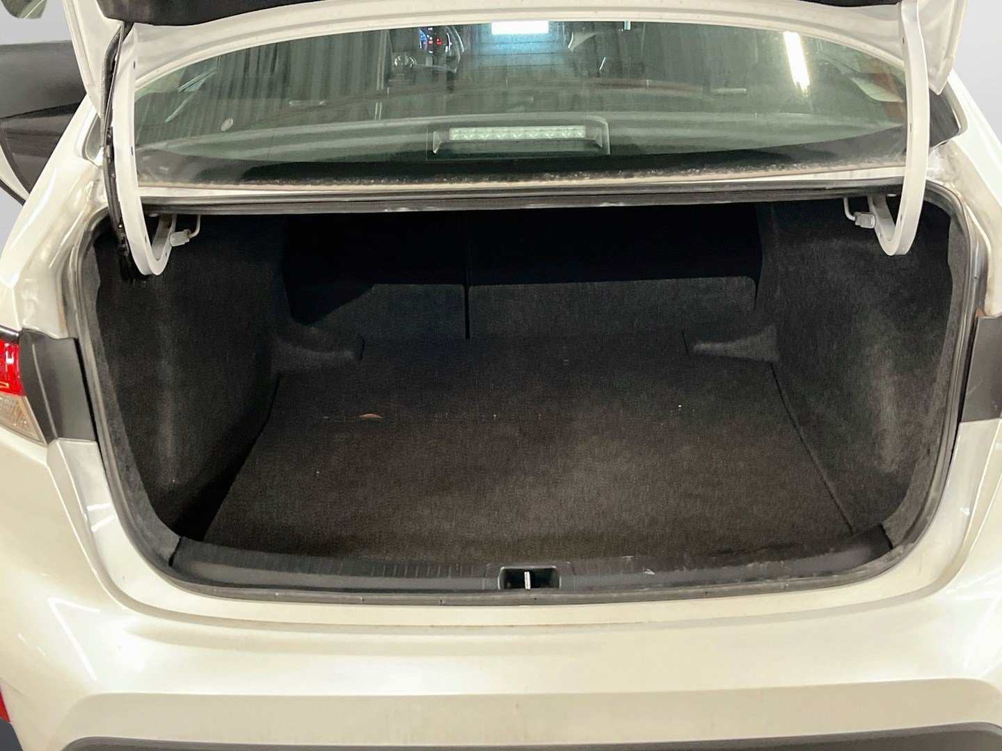 Used 2026 Toyota Corolla LE FWD image 24