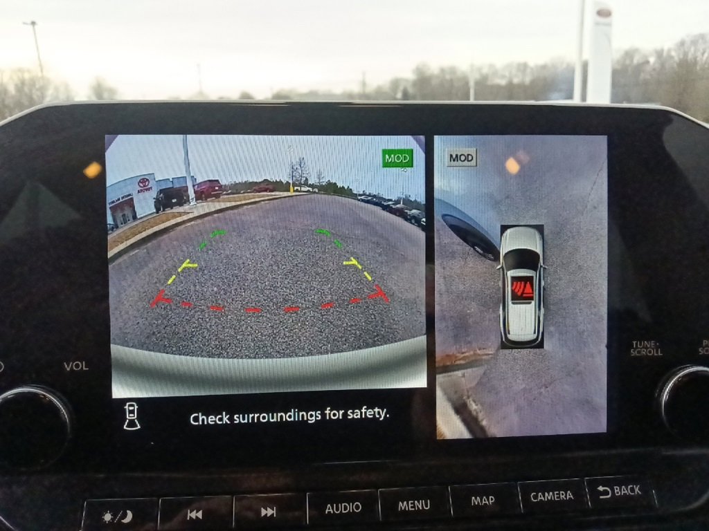 Used 2025 Nissan Pathfinder SL w/ SL Premium Package image 23