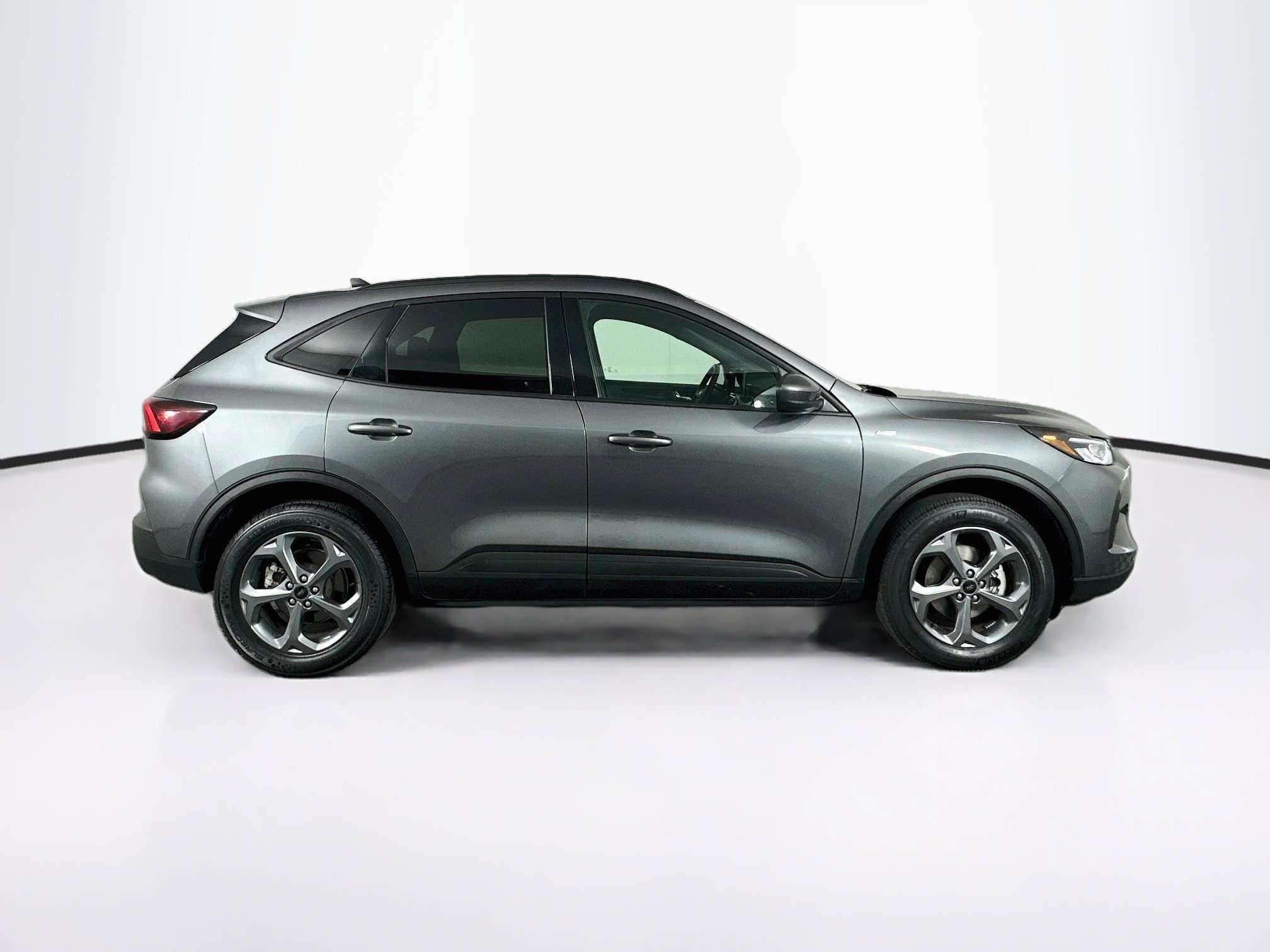 Used 2025 Ford Escape ST-Line Select AWD/4WD image 10