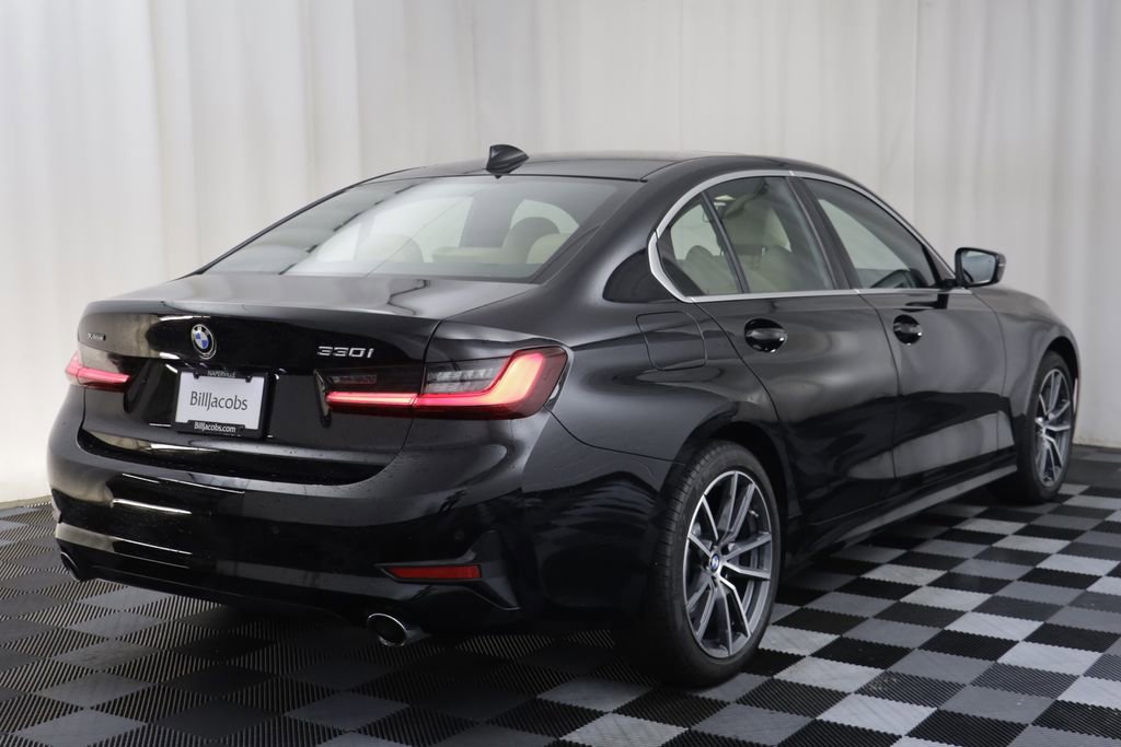 Used 2022 BMW 330i xDrive Sedan w/ Premium Package 2 AWD/4WD image 16