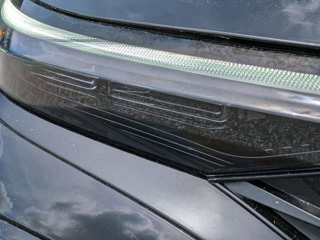 Certified 2025 Hyundai Elantra SEL FWD image 10