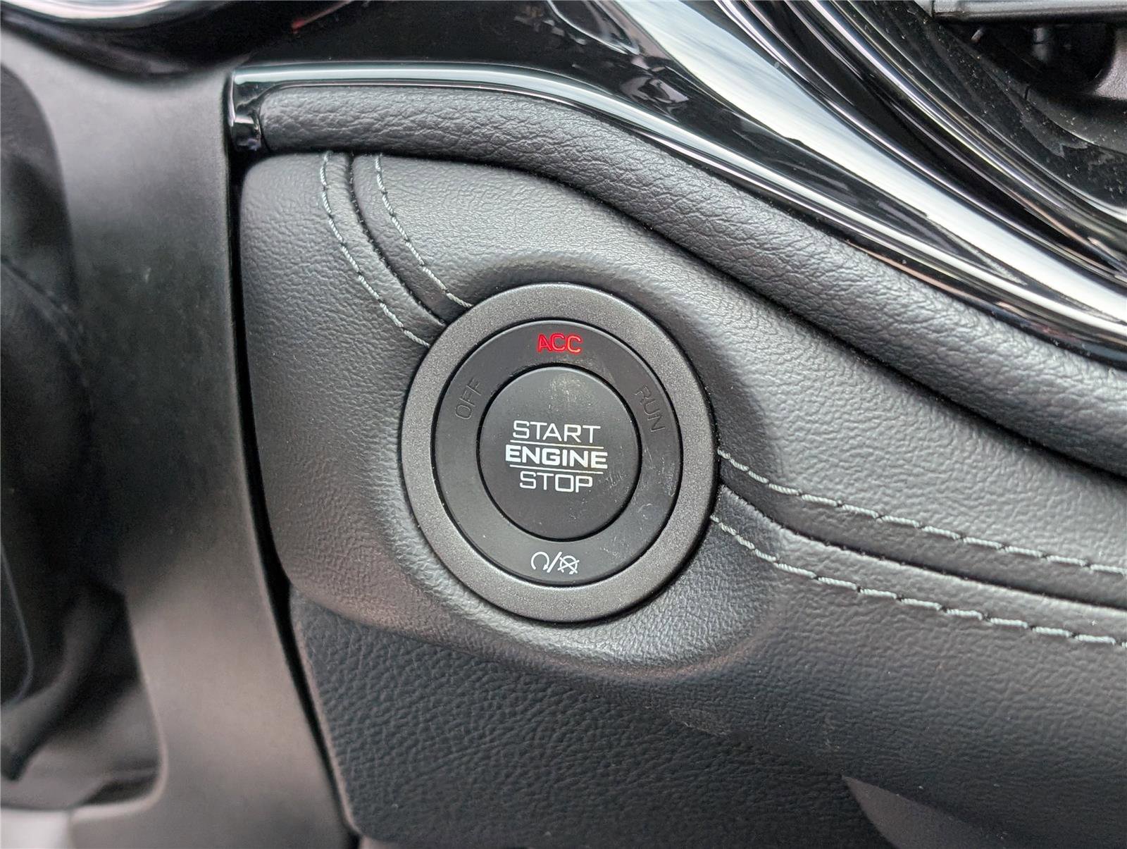 Used 2022 Dodge Durango GT image 25