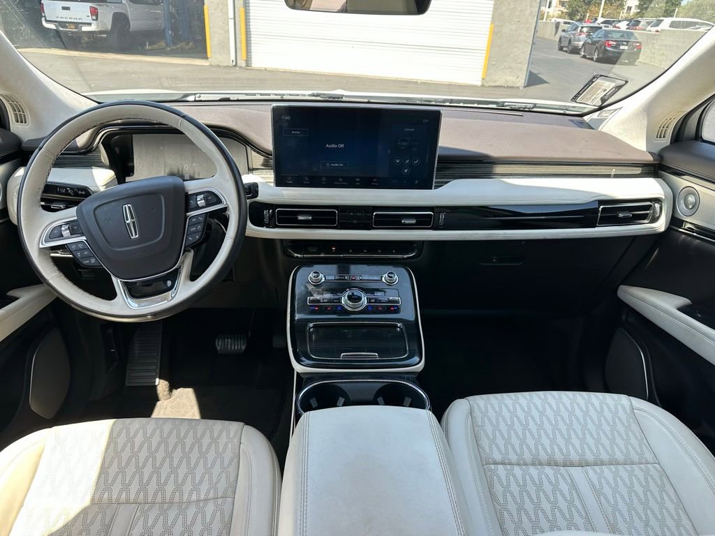 Used 2022 Lincoln Nautilus Black Label w/ Class II Trailer Tow Package AWD/4WD image 10