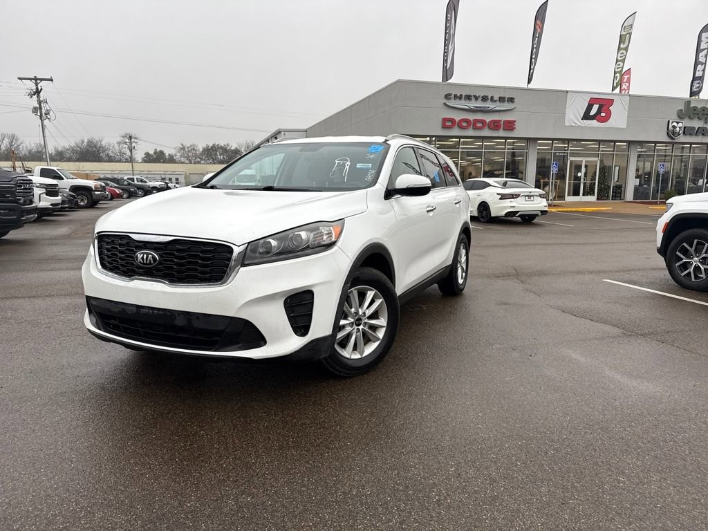 Used 2019 Kia Sorento LX w/ LX Convenience Package image 1