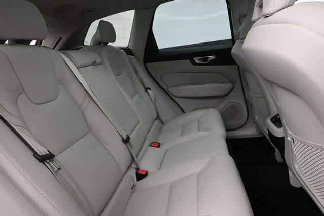 Used 2023 Volvo XC60 B6 Ultimate w/ Climate Package AWD/4WD image 31