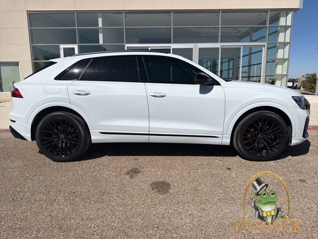 Used 2024 Audi SQ8 Prestige w/ Prestige Package image 3