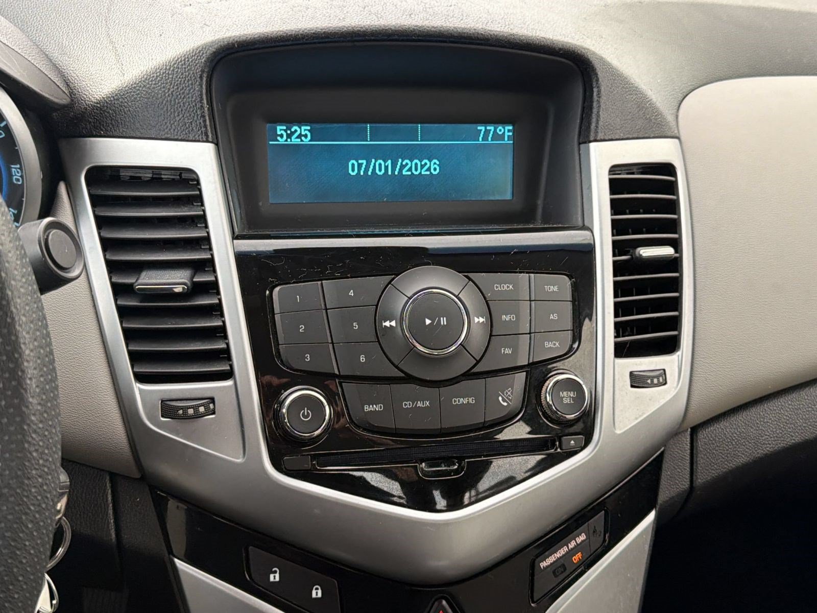 Used 2014 Chevrolet Cruze LS FWD image 18