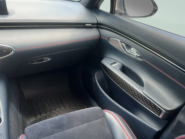 Certified 2022 Genesis GV70 3.5T Sport w/ Sport Prestige Package AWD/4WD image 13