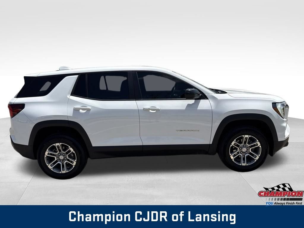 Used 2025 GMC Terrain Elevation AWD/4WD image 9