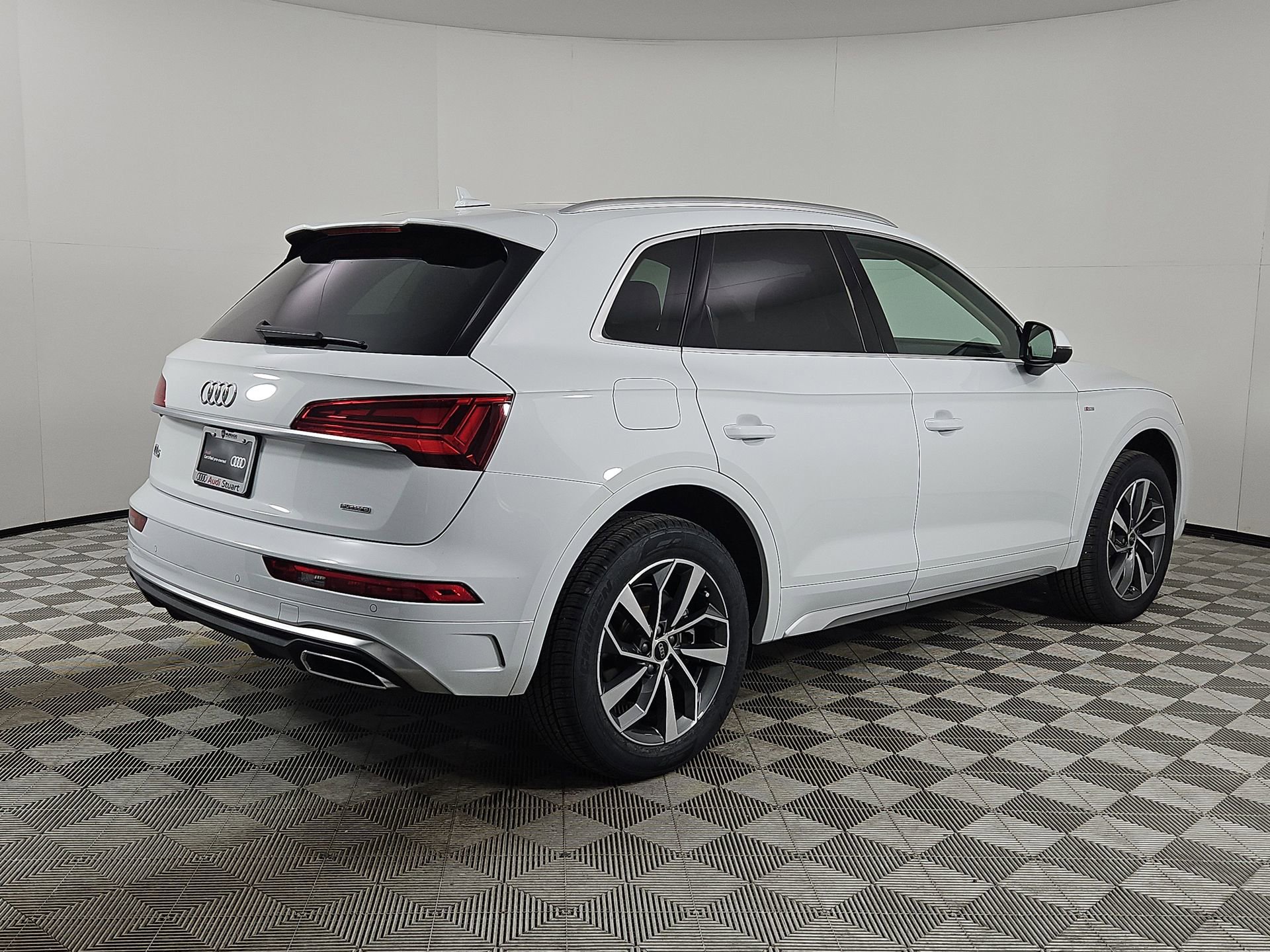 Certified 2023 Audi Q5 2.0T Premium Plus w/ Premium Plus Package image 7