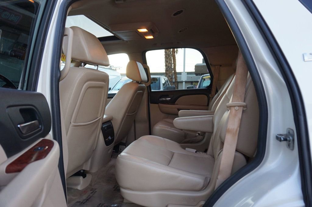 Used 2008 Chevrolet Tahoe LTZ w/ LTZ Preferred Equipment Group image 19