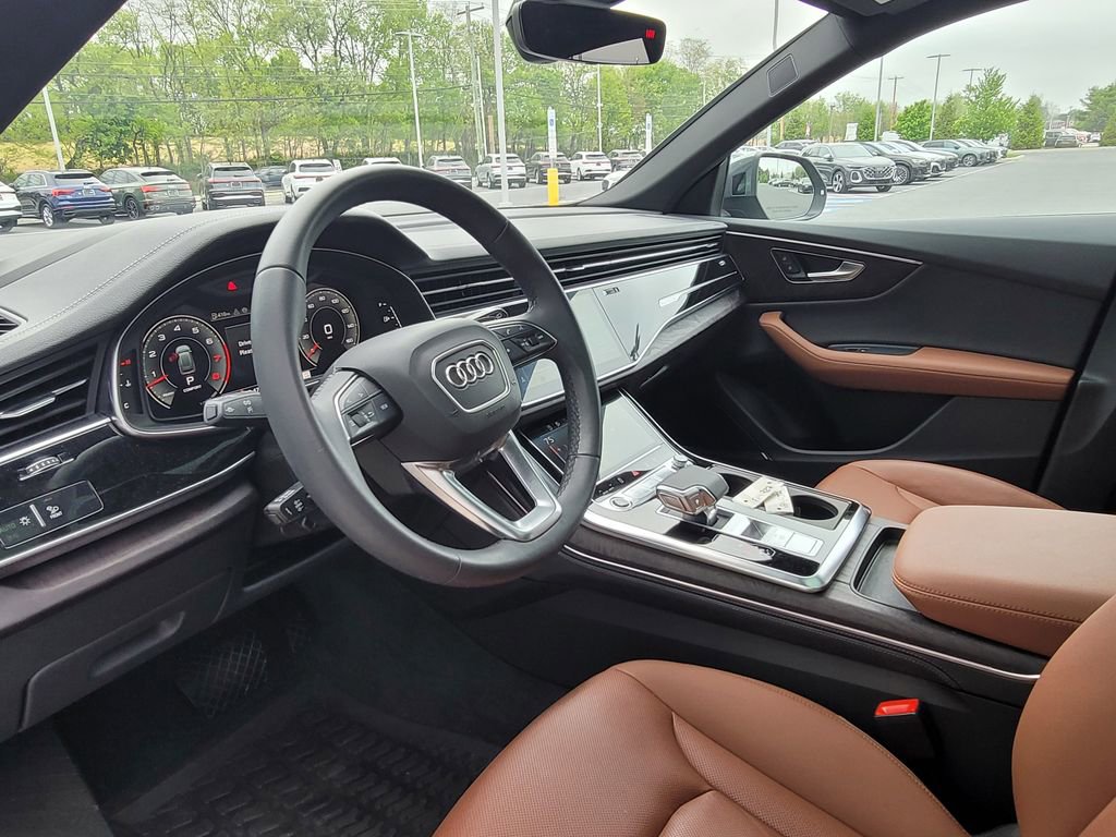 Used 2023 Audi Q8 Prestige AWD/4WD image 11