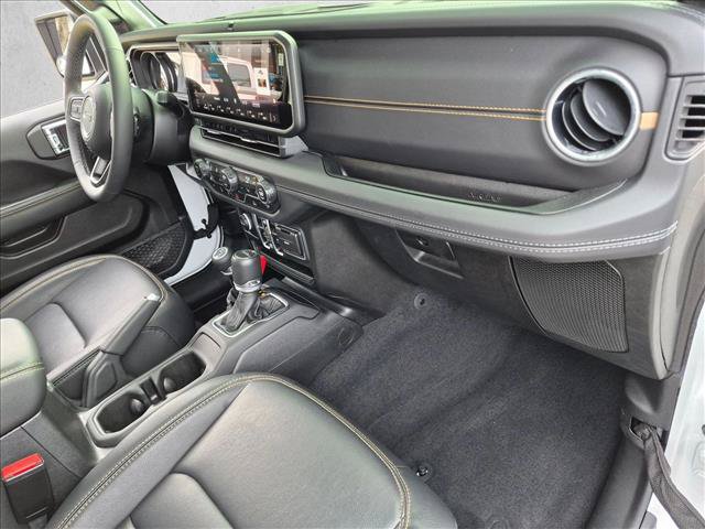 Used 2025 Jeep Gladiator Sport AWD/4WD image 20