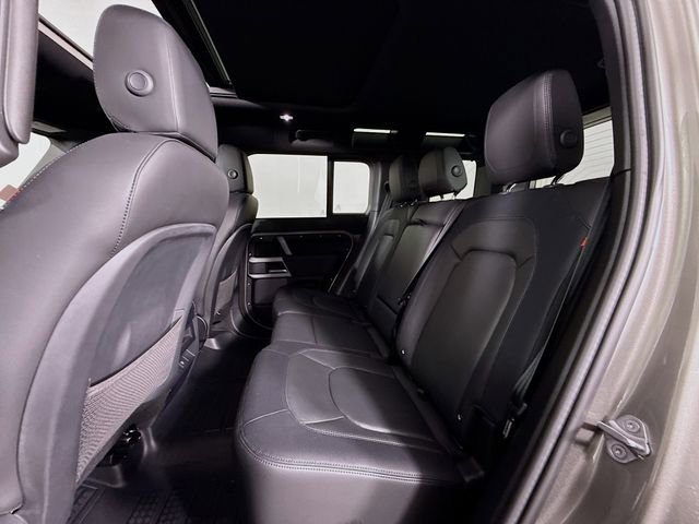 Certified 2024 Land Rover Defender 110 X-Dynamic SE image 24