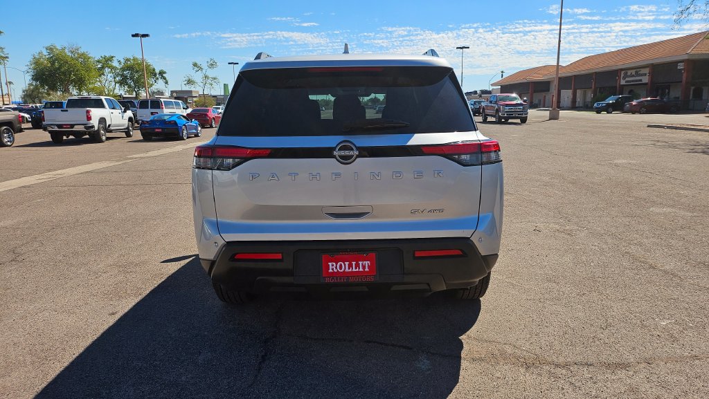Used 2023 Nissan Pathfinder SV AWD/4WD image 10