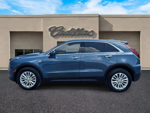 Certified 2024 Cadillac XT4 Luxury w/ Cold Weather Package FWD image 12