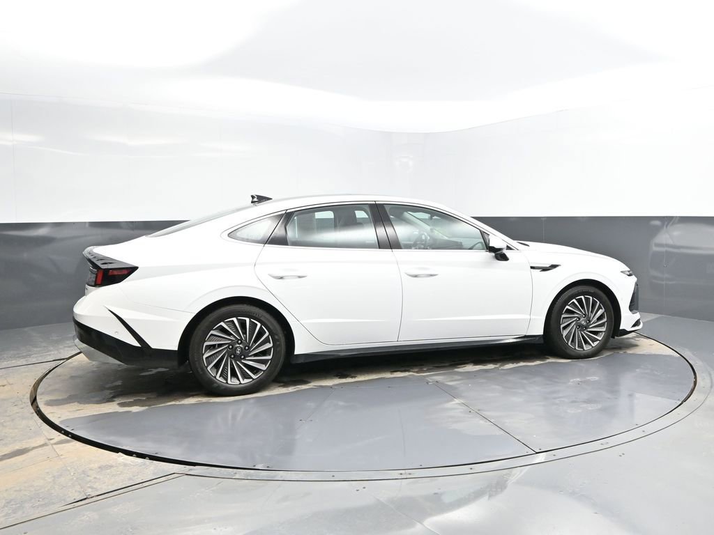 Used 2024 Hyundai Sonata Limited image 8