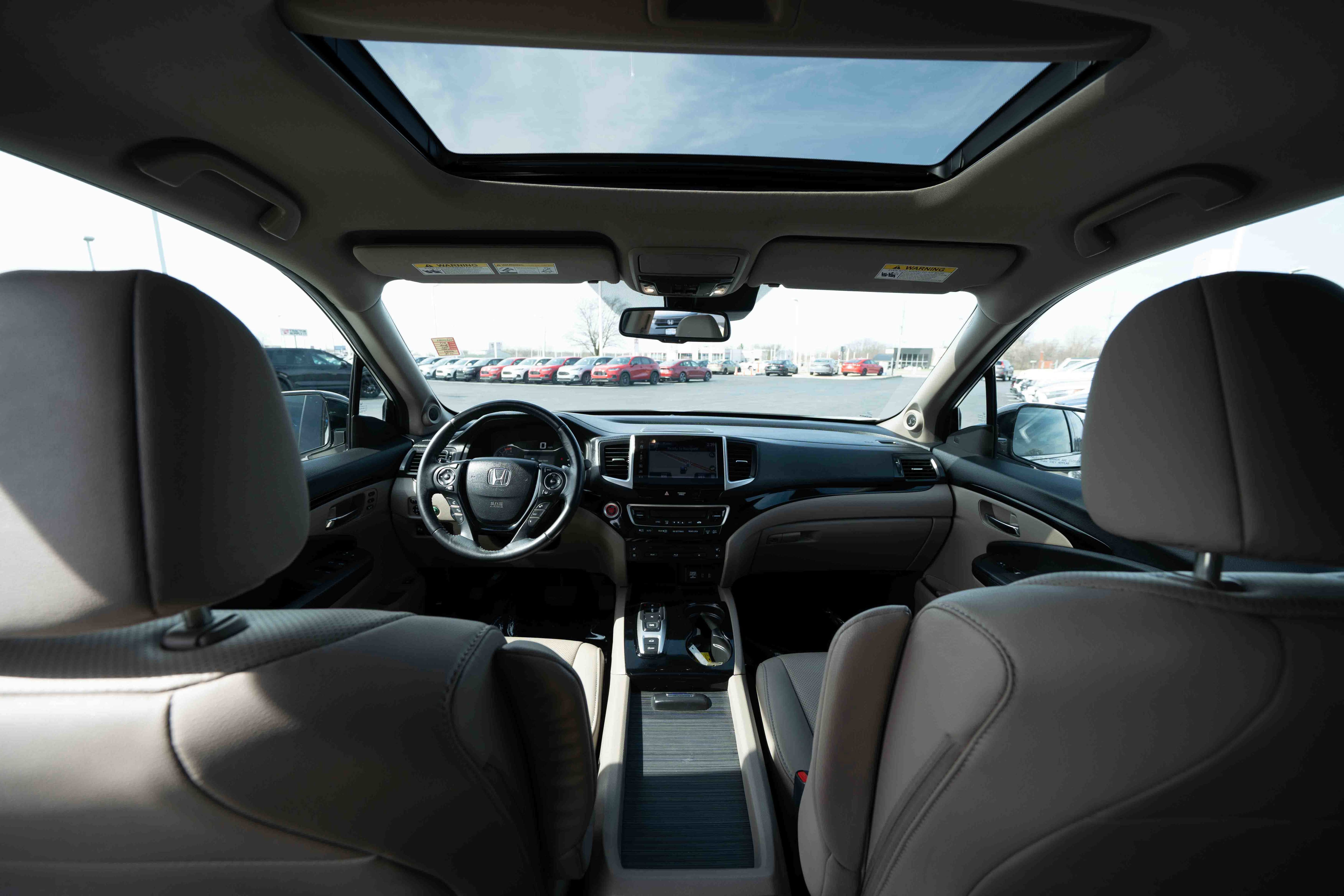 Used 2017 Honda Pilot Elite image 19