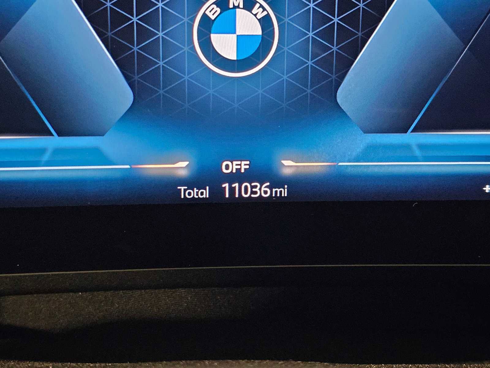 Used 2025 BMW X1 xDrive28i w/ Technology Package image 12