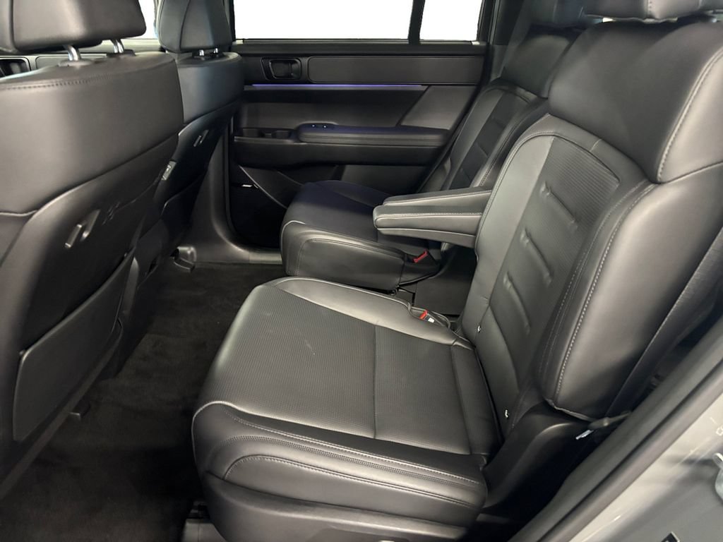 Used 2025 Hyundai Santa Fe Calligraphy AWD/4WD image 15