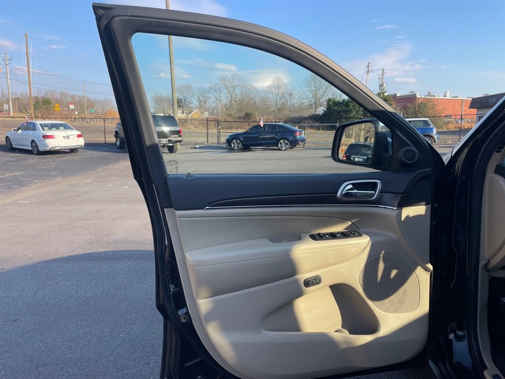 Used 2016 Jeep Grand Cherokee Limited RWD image 10
