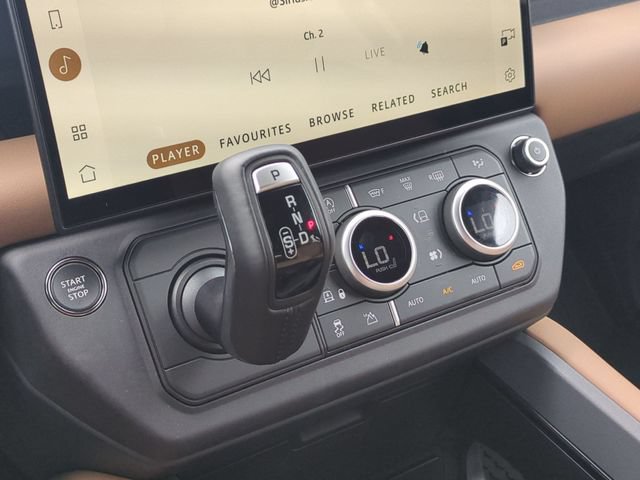 New 2026 Land Rover Defender 130 S AWD/4WD image 9