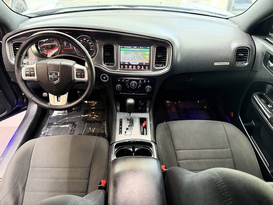 Used 2014 Dodge Charger R/T AWD/4WD image 6
