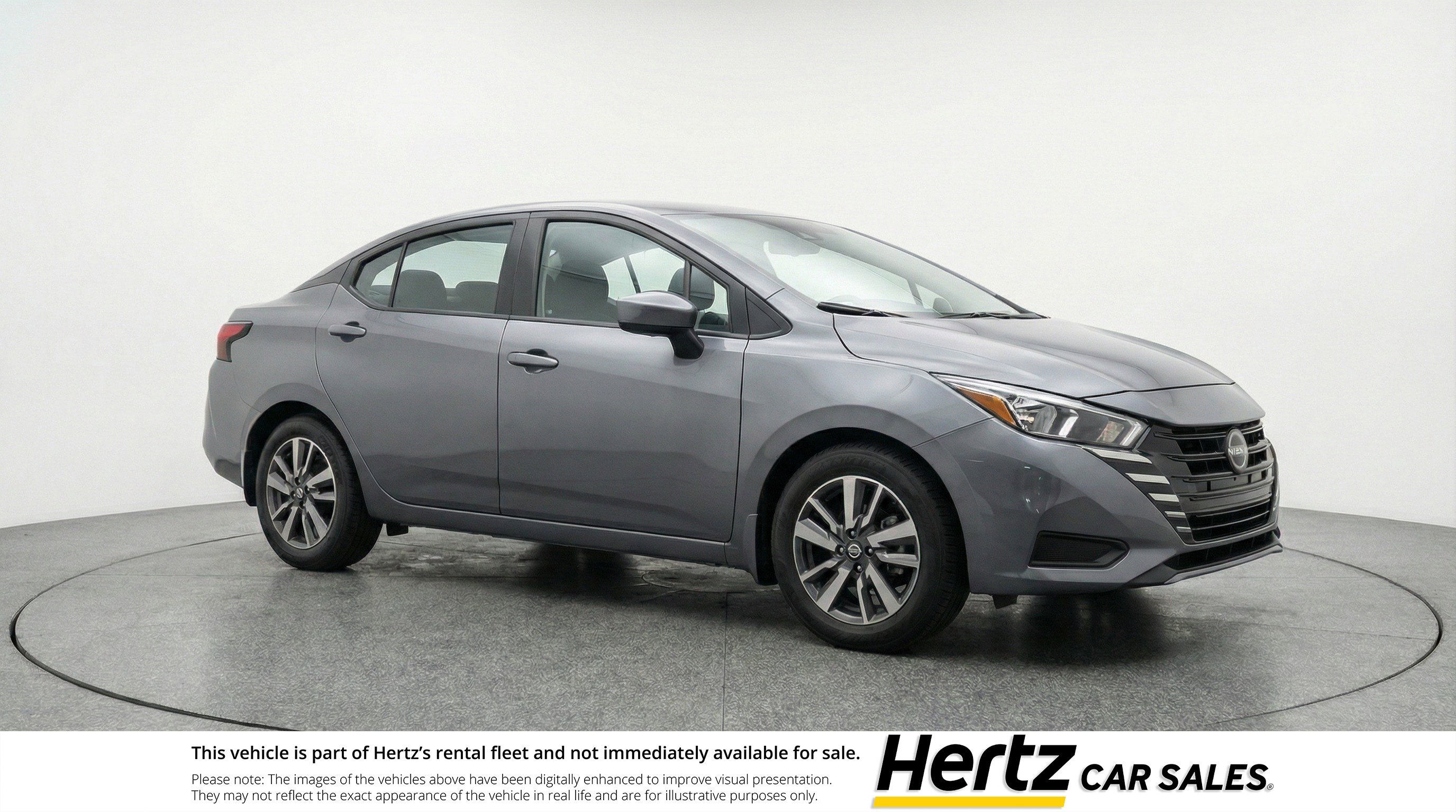 Used 2025 Nissan Versa SV image 1