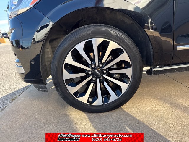 Used 2022 Lincoln Navigator Reserve AWD/4WD image 27