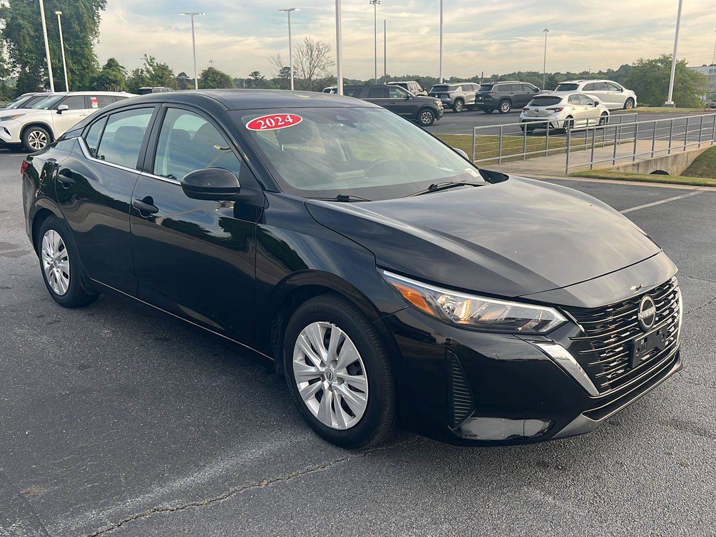 Used 2024 Nissan Sentra S image 8