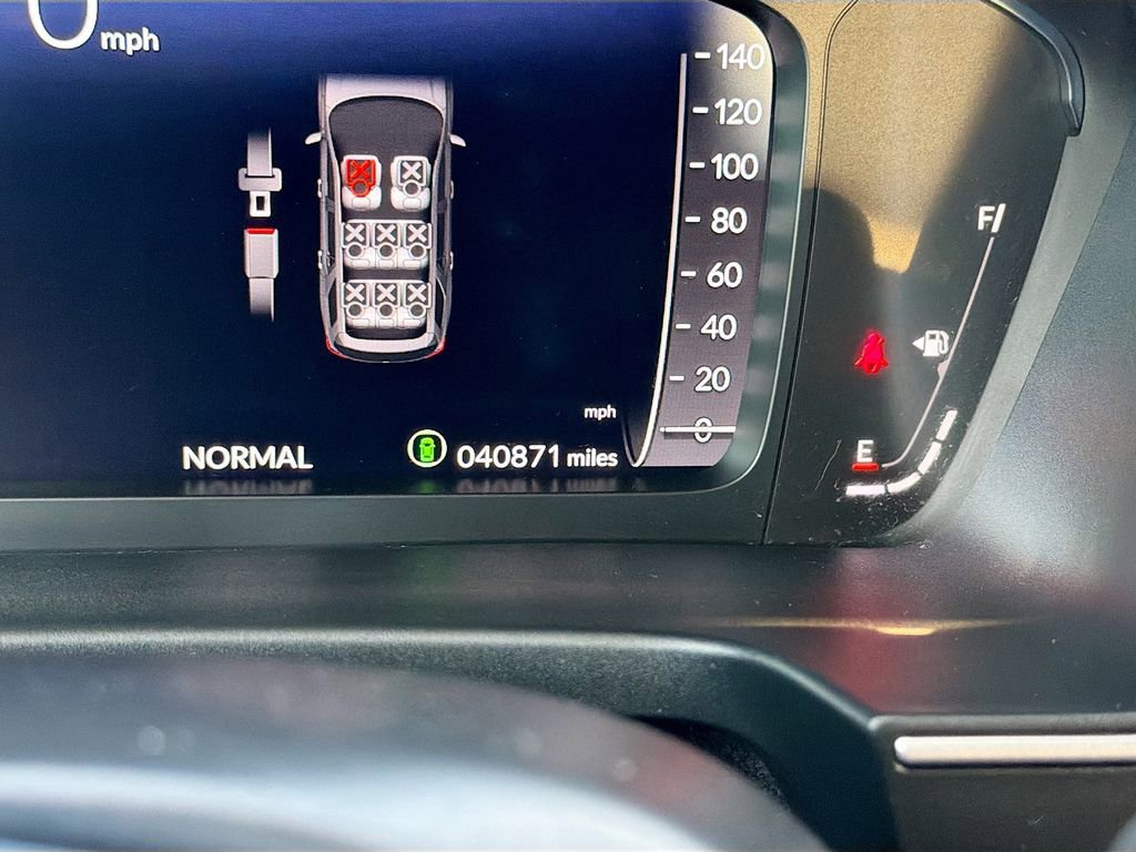 Used 2023 Honda Pilot Elite image 12