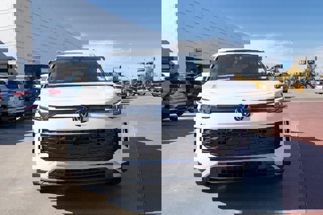 New 2026 Volkswagen Tiguan S image 9