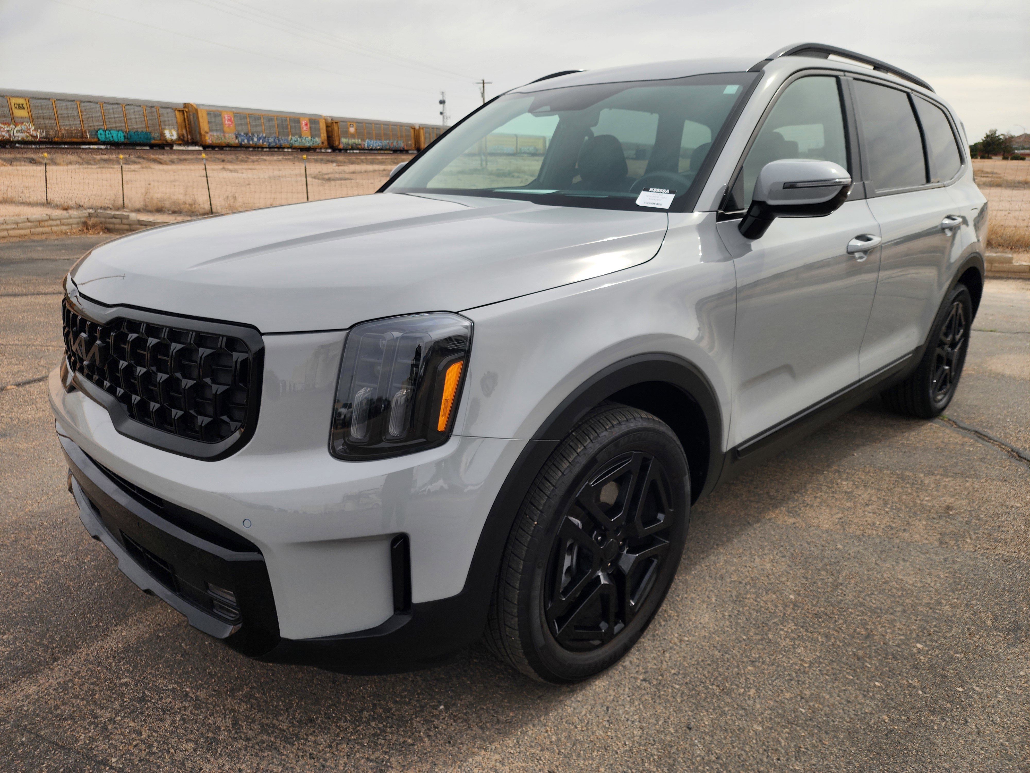 Used 2025 Kia Telluride SX Prestige X-Line AWD/4WD image 3