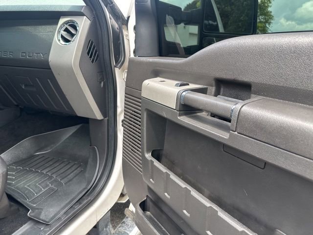Used 2015 Ford F250 Lariat w/ Lariat Ultimate Package AWD/4WD image 13