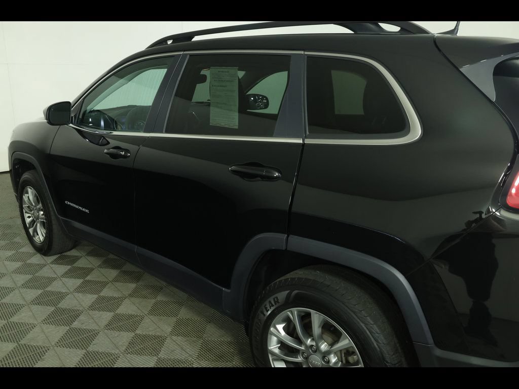 Used 2022 Jeep Cherokee Latitude Lux AWD/4WD image 17