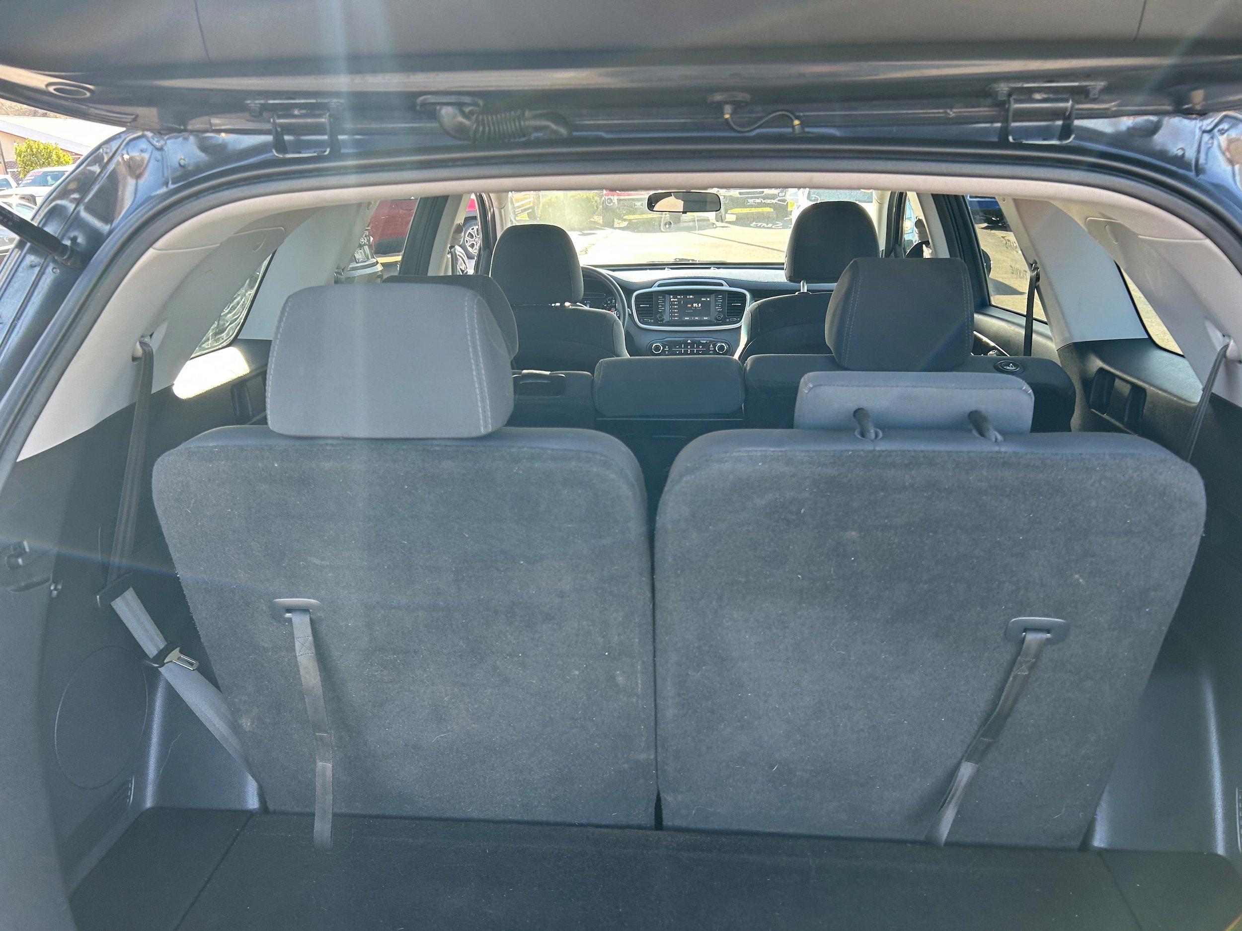 Used 2020 Kia Sorento AWD V6 image 5