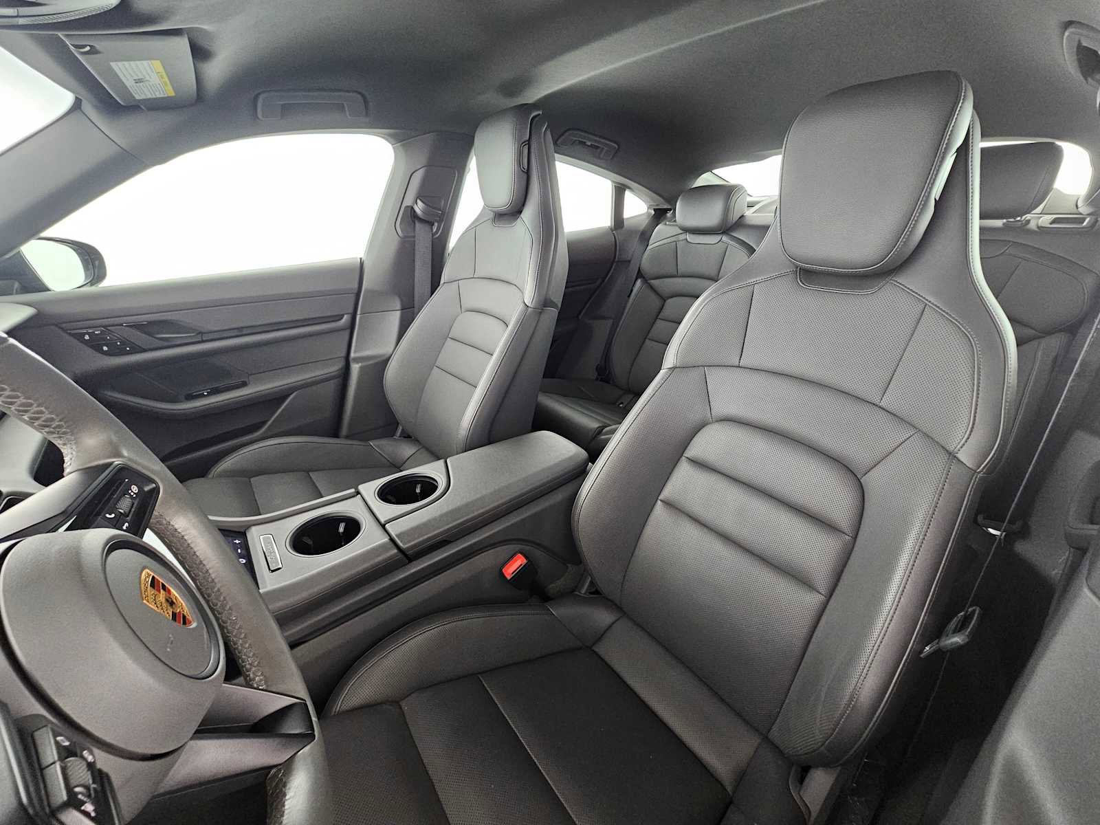 Used 2021 Porsche Taycan image 21