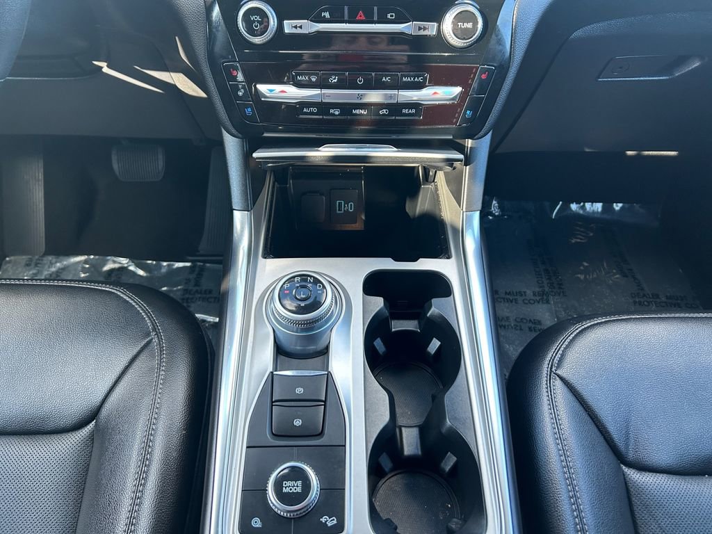 Used 2023 Ford Explorer Limited w/ Equipment Group 301A image 13