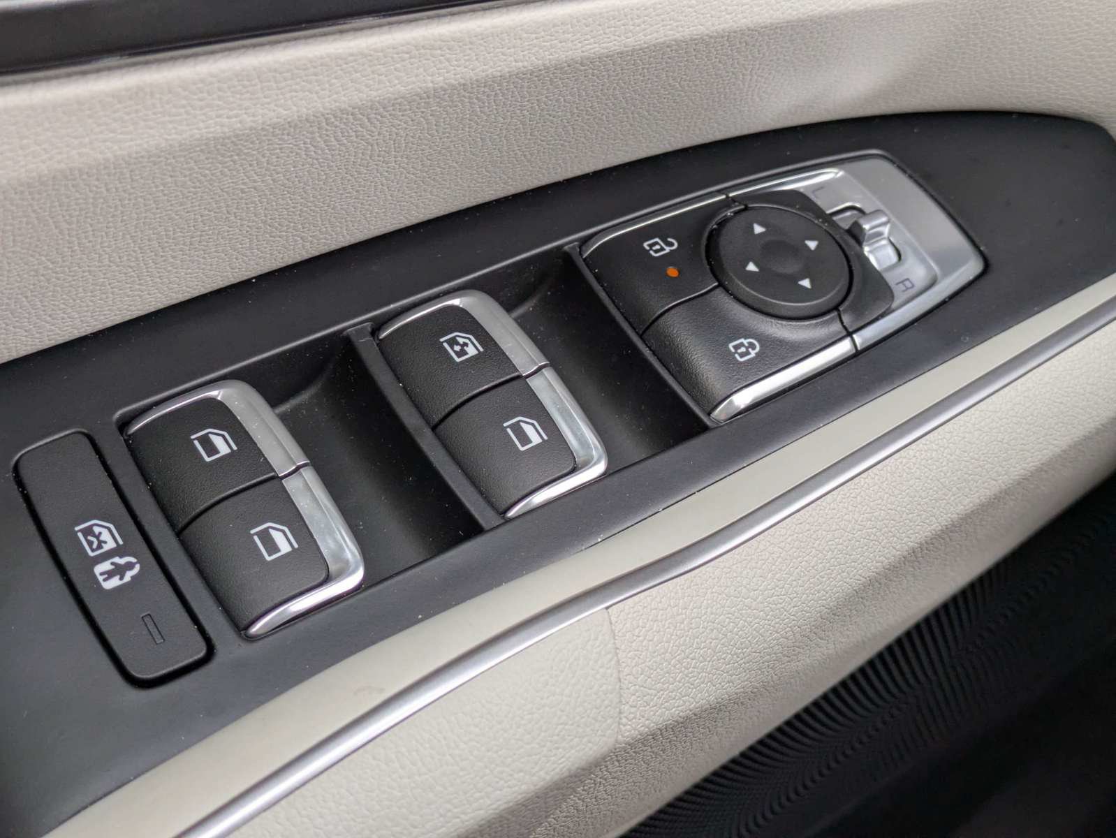 Used 2026 Kia Sorento S w/ S Panoramic Sunroof Package FWD image 19